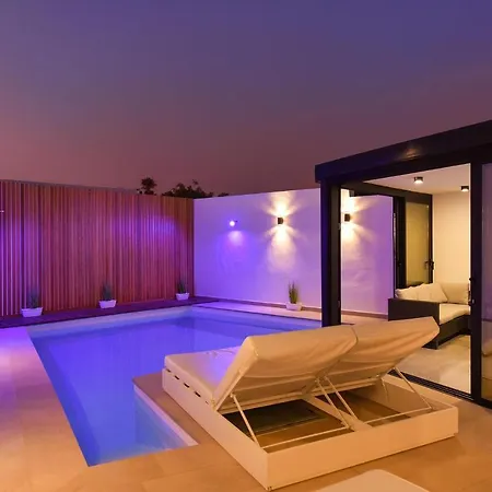 Aisha By Villagrancanaria Апартаменти *